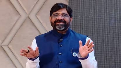 अंतरराष्ट्रीय आध्यात्मिक हीलर कृष्णा गुरुजी