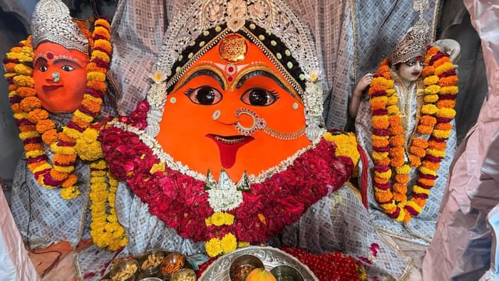 Navaratri 2025: Ancient Garhkalika Temple, devotees offer cloth-made narmund to Goddess during festival