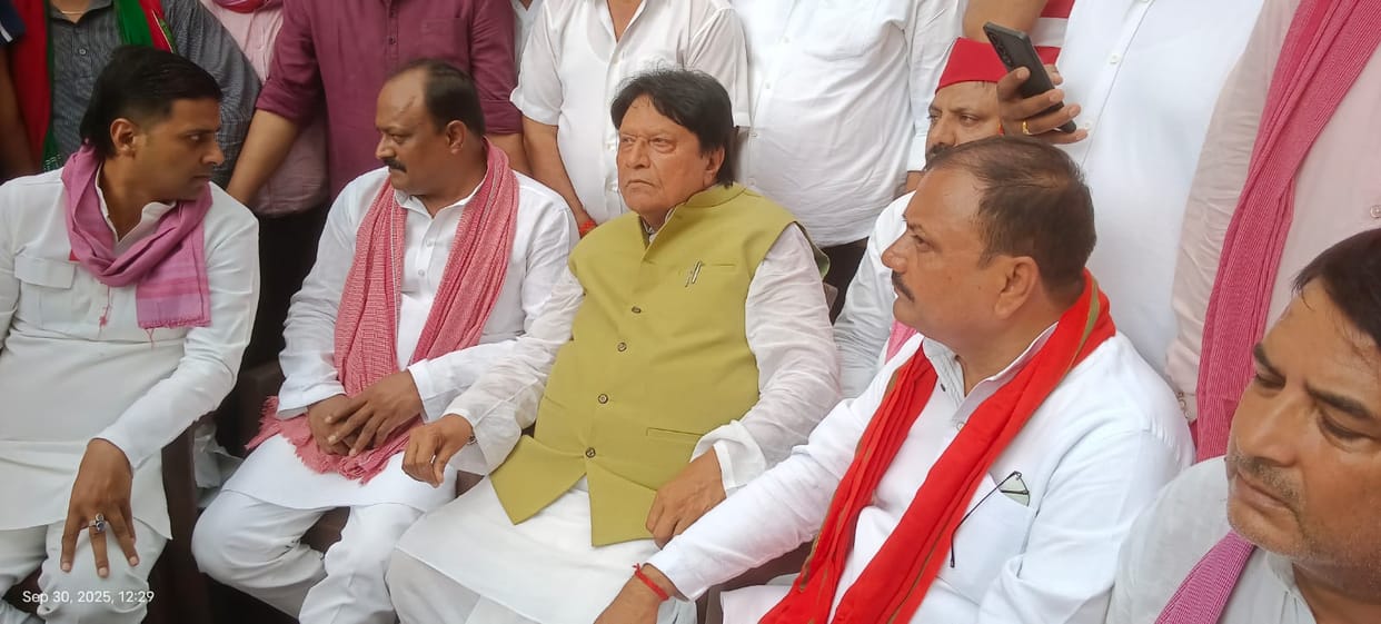 SP MP Ramjilal Suman Placed Under House Arrest Again Barricades Erected