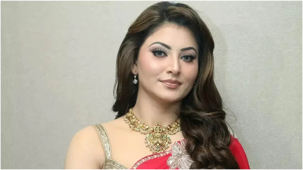Actress Urvashi Rautela Reaches ED Headquarter In Illegal Betting App 1xbet Case
