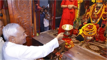 Bihar News : 2025 Navratri celebrated durga puja Dakbangla chauraha patna bihar