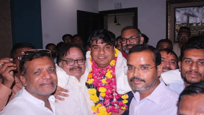 Irfan Solanki After three years he got to eat food cooked by his wife and met party MLAs and supporters