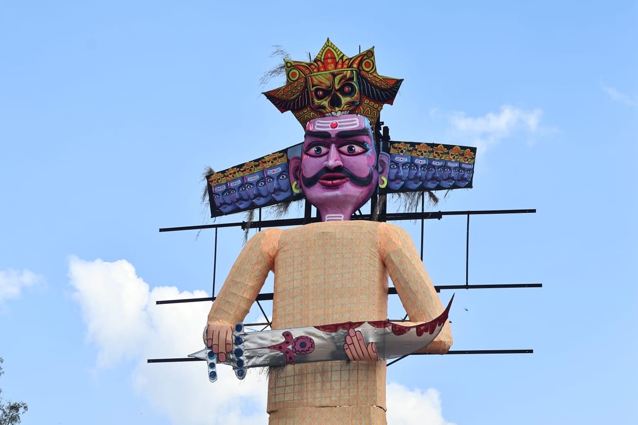 Indore: Dussehra will be celebrated in Indore today, Ravana, the symbol of evil, will be burnt at many places.