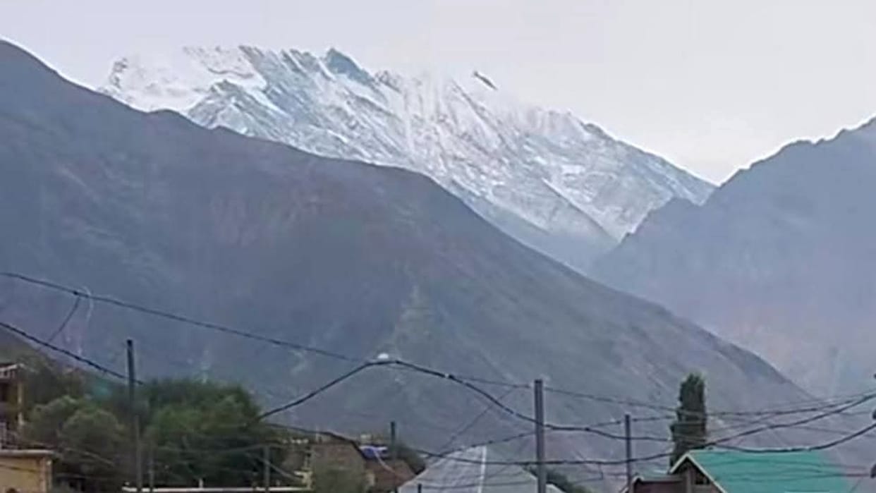 Himachal Weather Snowfall on Lahaul peaks rain in Dharamshala and Palampur light rain expected today