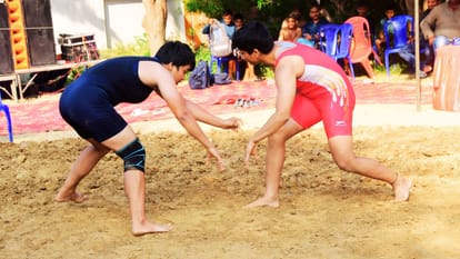 Sports News Wrestling Vishwajeet defeated Rishabh doomed move qualifying for regionals