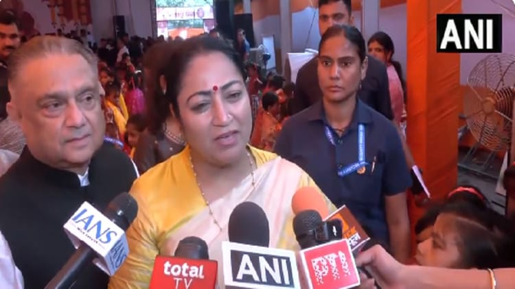 Shardiya Navratri 2025 Cm Rekha Gupta Performed Kanya Pujan On Mahanavami – Amar Ujala Hindi News Live – Shardiya Navratri:महानवमी पर सीएम रेखा ने कन्या पूजन किया, कहा