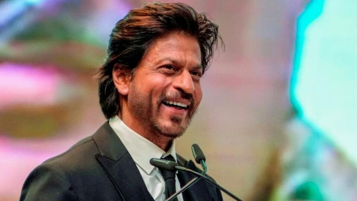 Shah Rukh Khan will host Host Filmfare Awards 2025 In Ahmedabad with Karan Johar