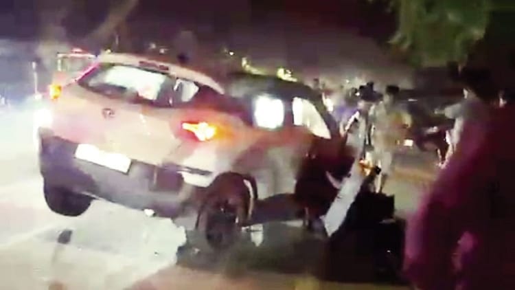 Dehradun: नशे में राजपुर थानाध्यक्ष शैंकी ने तीन वाहनों को मारी टक्कर… निलंबित, उसी थाने में मुकदमा भी दर्ज