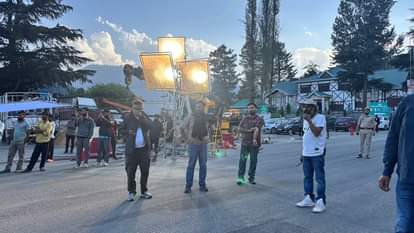 गुलमर्ग में फिल्म की शूटिंग।