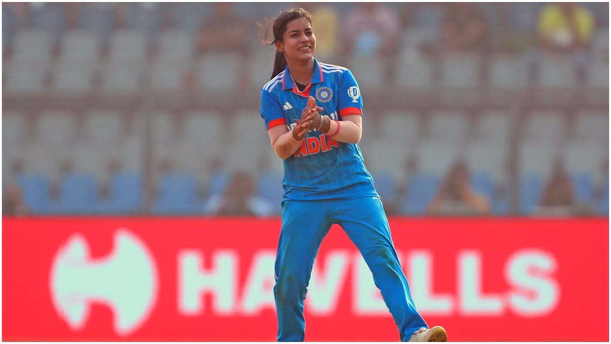 Womens Cricket World Cup 2025 Amanjot Kaur took the catch to give India a historic win