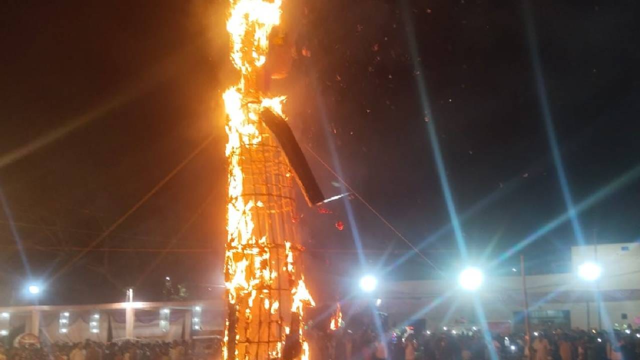 Dussehra 2026: More Than Just Burning Lanka, Learn the Greatest Life Lesson Behind Burning Effigy of Ravana