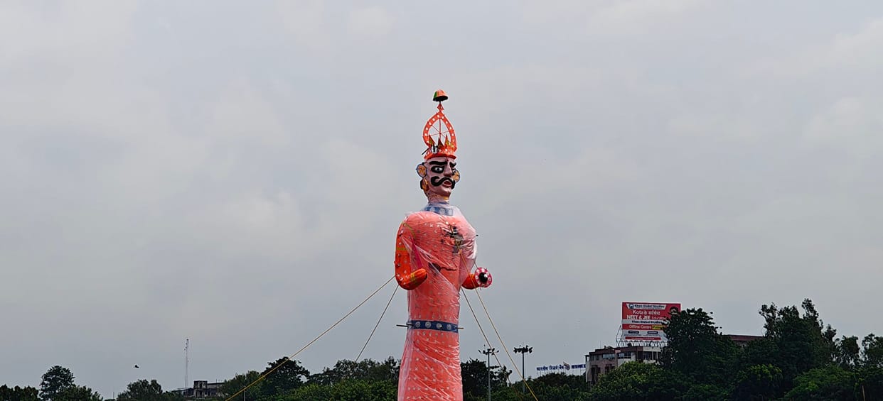 3. Gandhi Maidan Ravan Dahan Enters 71st Year, 90-Foot Ravan to Be the Main Attraction