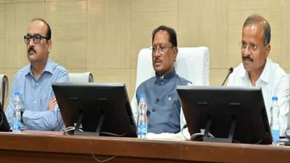 मुख्यमंत्री की विभागीय सचिवों और विभागाध्यक्षों के साथ मैराथन बैठक