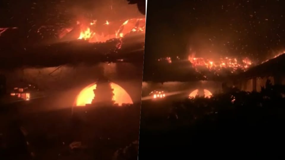 A fire broke out in a warehouse in Pendra, and the fire was brought under control within four hours