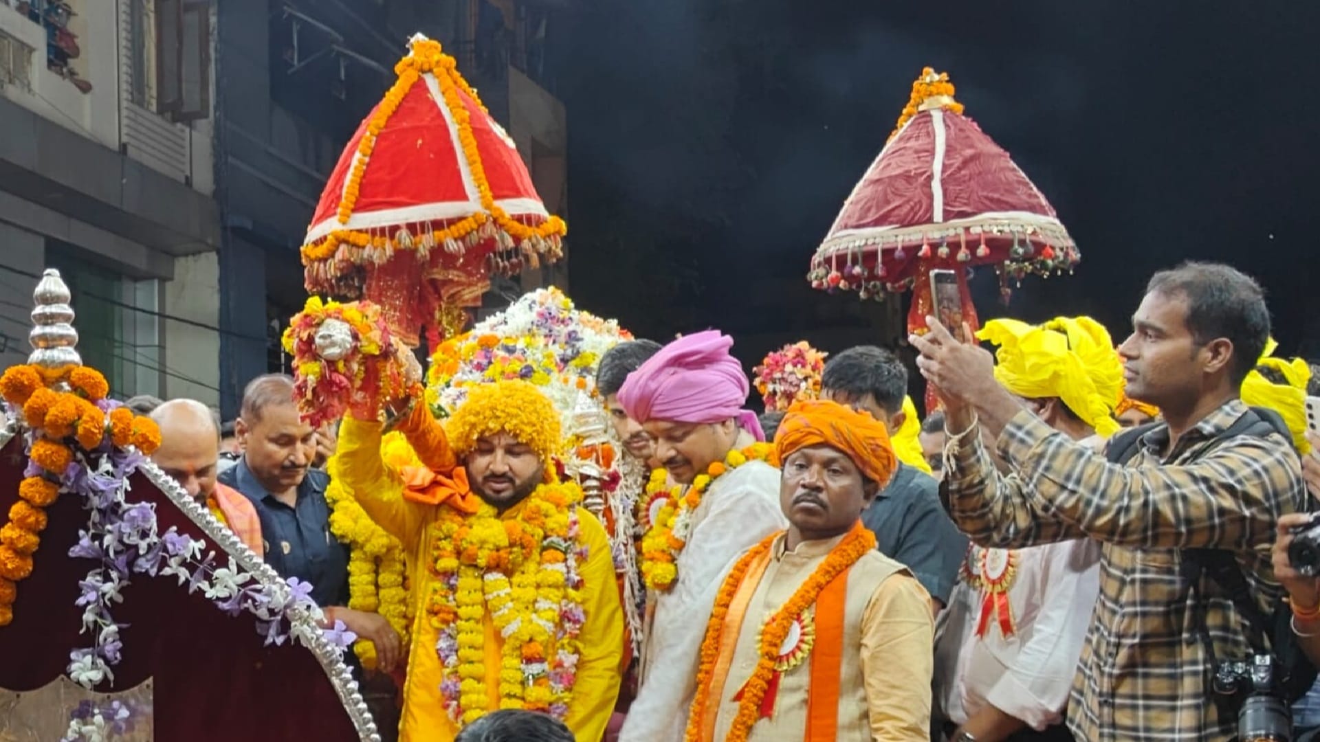 बस्तर दशहरा में माईजी की पालकी का हुआ भव्य स्वागत, मावली परघाव की रस्म निभाई गई