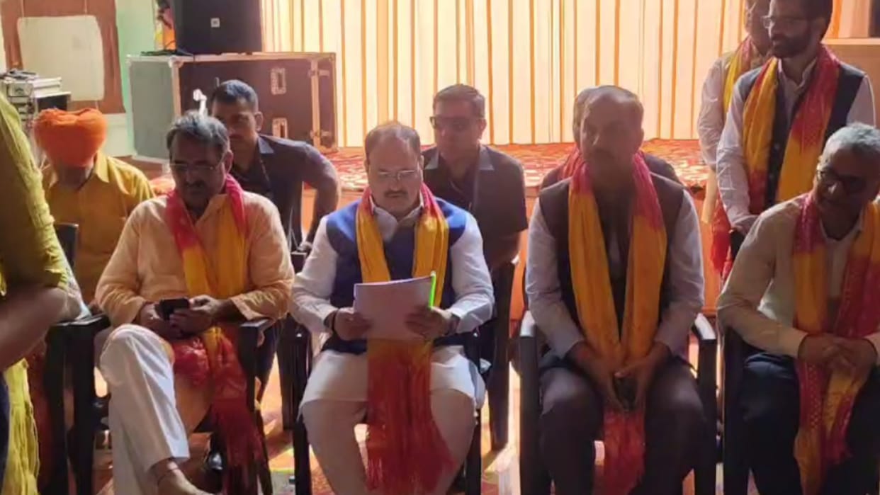 BJP National President Jagat Prakash Nadda reached Dholra Temple with his family and participated in Durga Aar