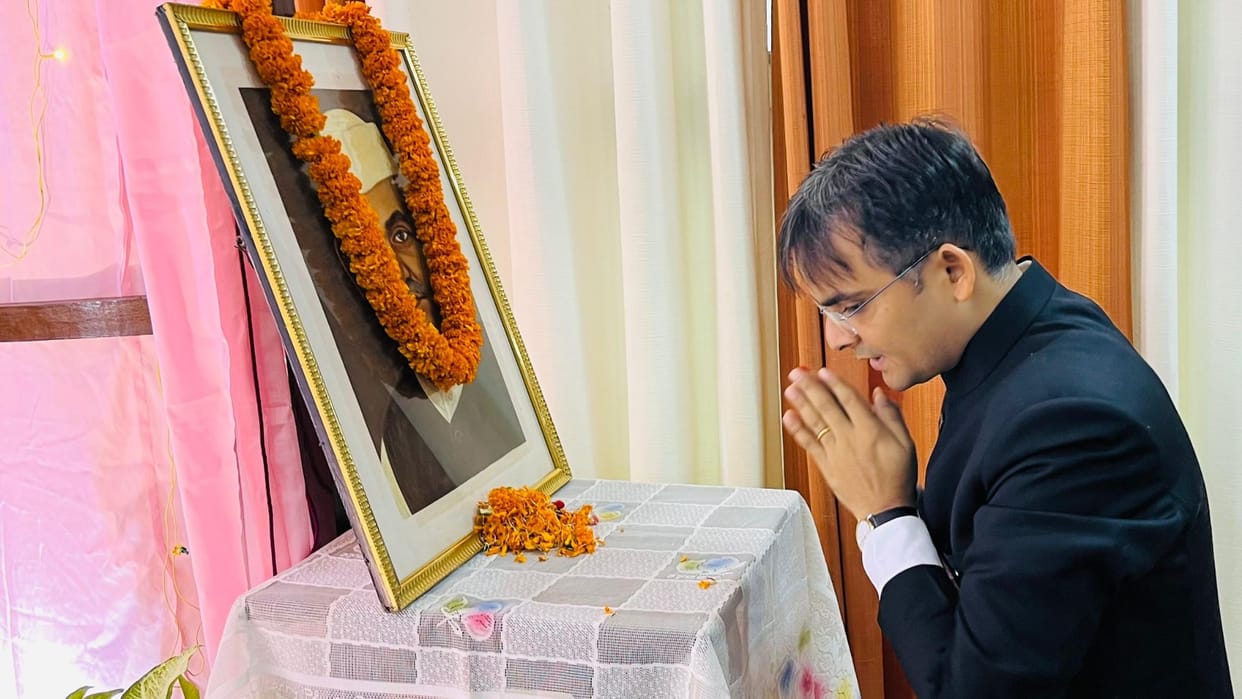 Gandhi Jayanti Officers pay homage to Mahatma Gandhi and Lal Bahadur Shastri Sangh workers take out march