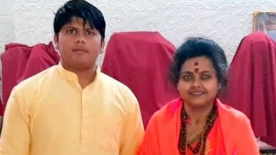 Pooja Shakun Mahamandaleshwar status ends expelled from the Akhara