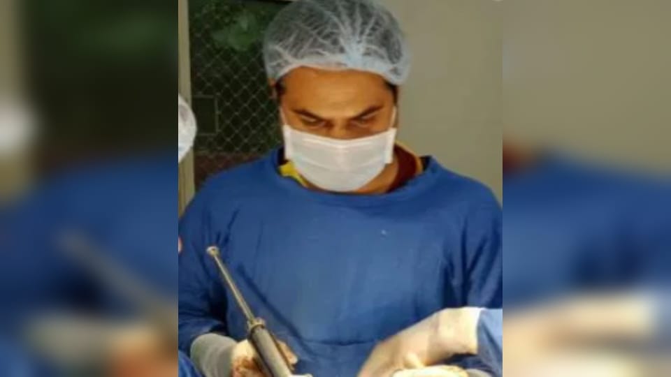 Muzaffarnagar: Doctors remove watch cell stuck in 5-year-old girl’s nose without surgery