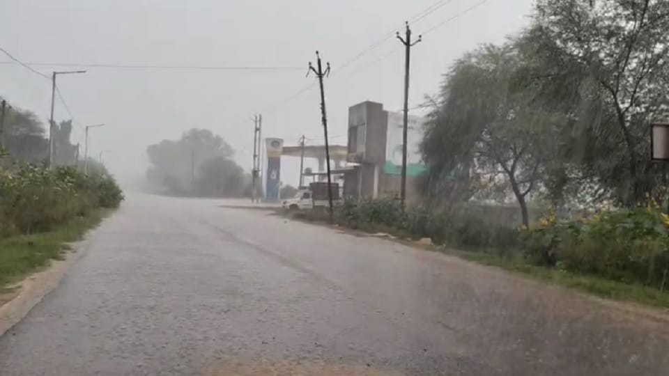 Yellow Alert for Storm and Rain in Agra Today and Tomorrow Pleasant Weather Expected