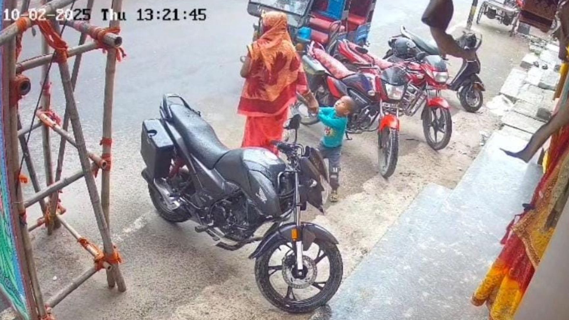 घटना का सीसीटीवी फुटेज