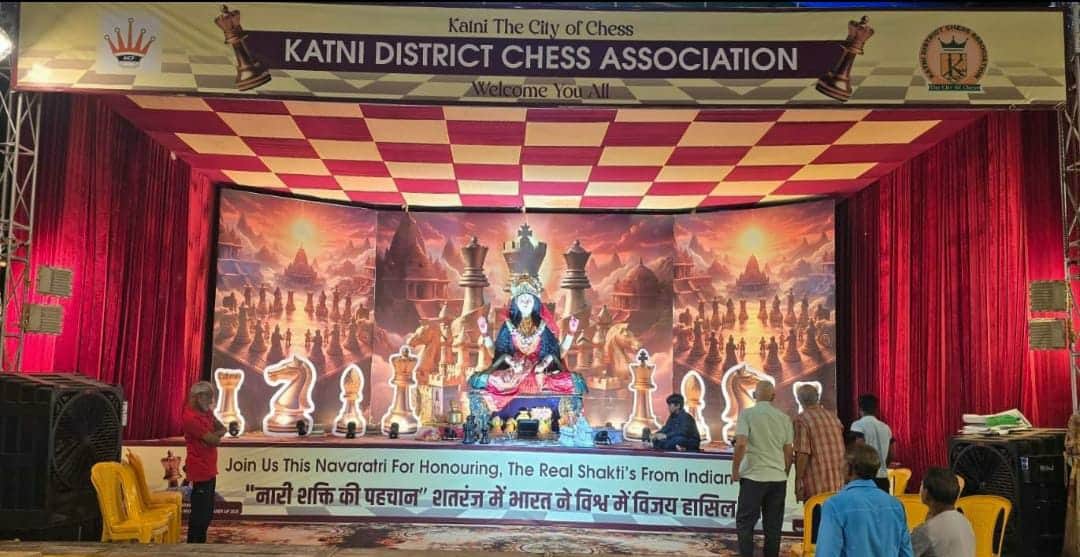 City of Chess!: A Durga Pandal in Katni combines chess and women's empowerment, leaving everyone stunned.