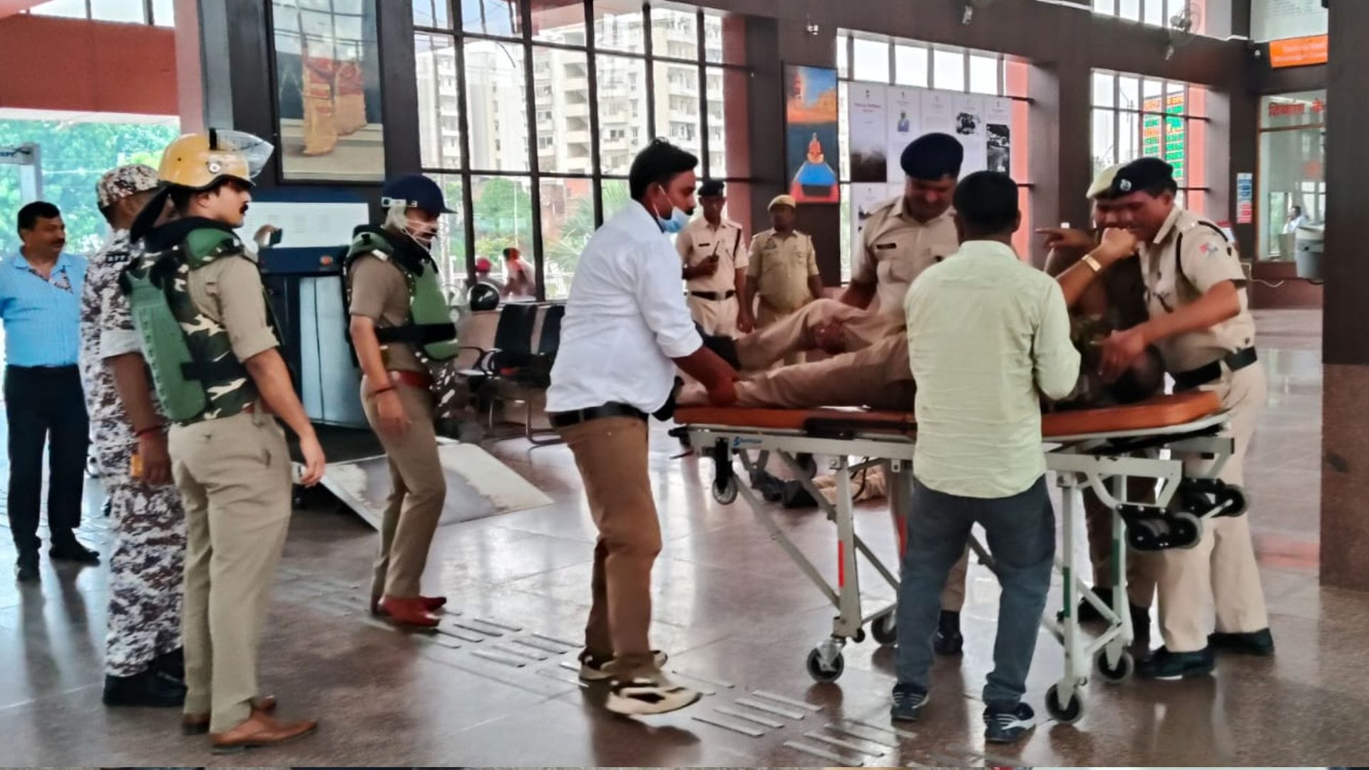 Mock drill conducted at Banaras station in varanasi