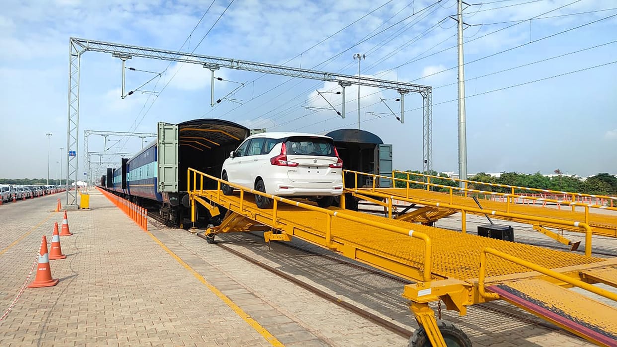 First Auto Freight Train to Kashmir Railway’s First Auto Train Carries 116 Cars from Manesar to Anantnag