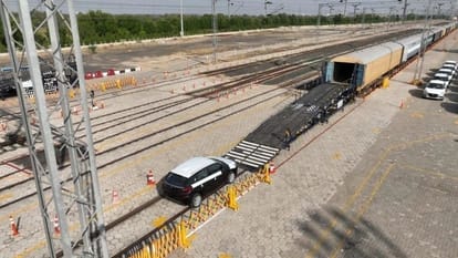 First Auto Freight Train to Kashmir Railway’s First Auto Train Carries 116 Cars from Manesar to Anantnag