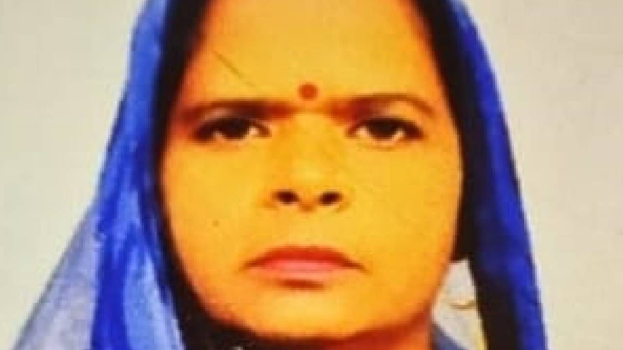 女性はラクナウで殺され、奪われ、警察はこれまで被告人を見つけるために警察