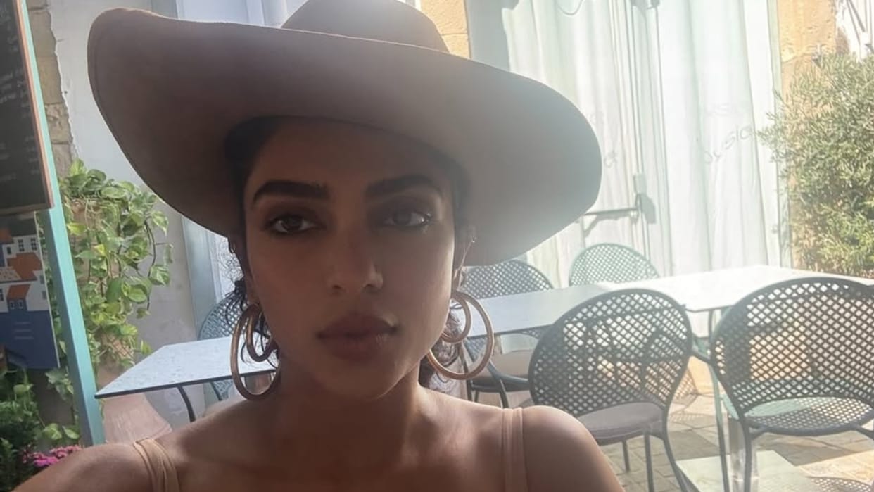 sobhita dhulipala share post calls herself an indian uncle over her selfie