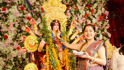 Vijayadashami, idol immersion, Bareilly news, Bengali society, Goddess worship, Ramganga, culture,