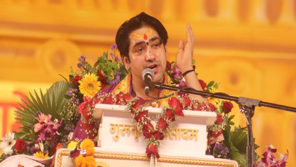 Bageshwar Sarkar Dhirendra krishna said on Pakistan for return home