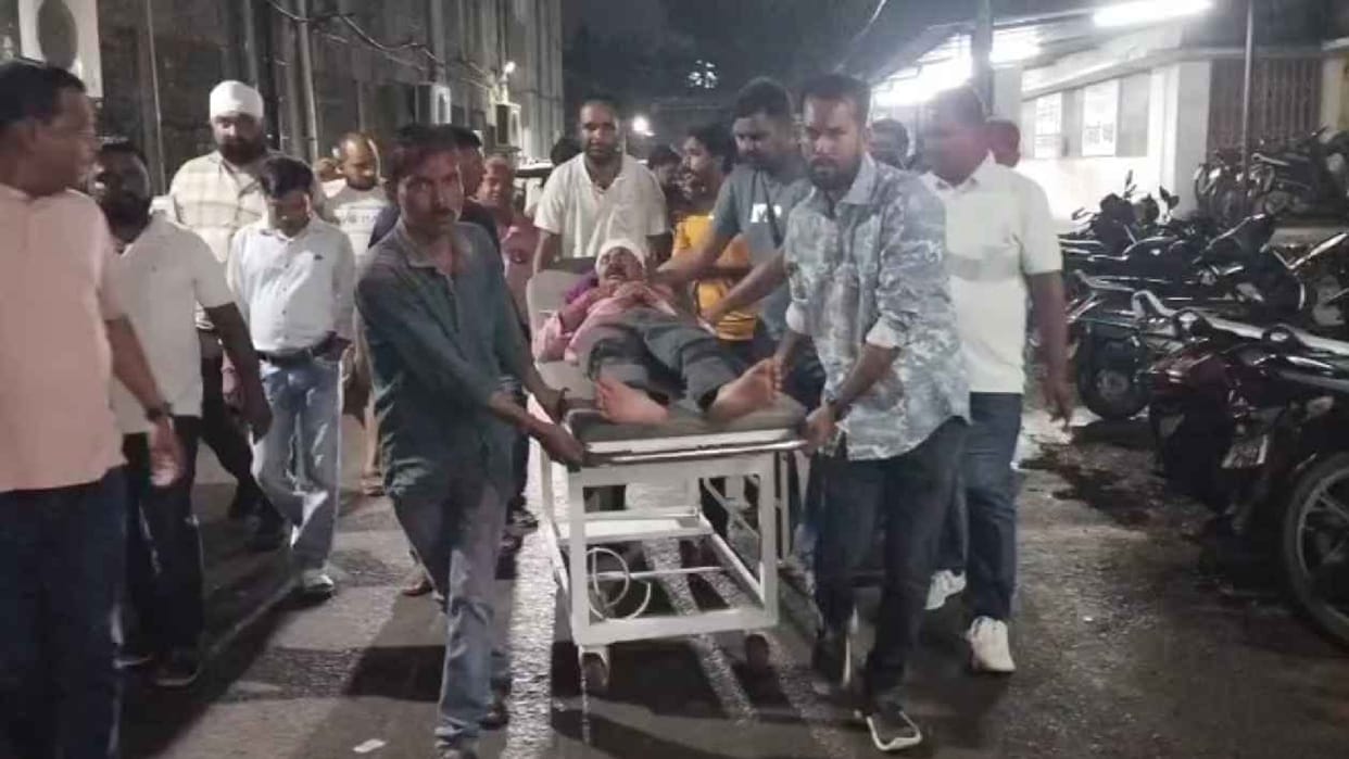 Congress leader Dilip Dhar attacked during Durga immersion, four injured in Chhattisgarh