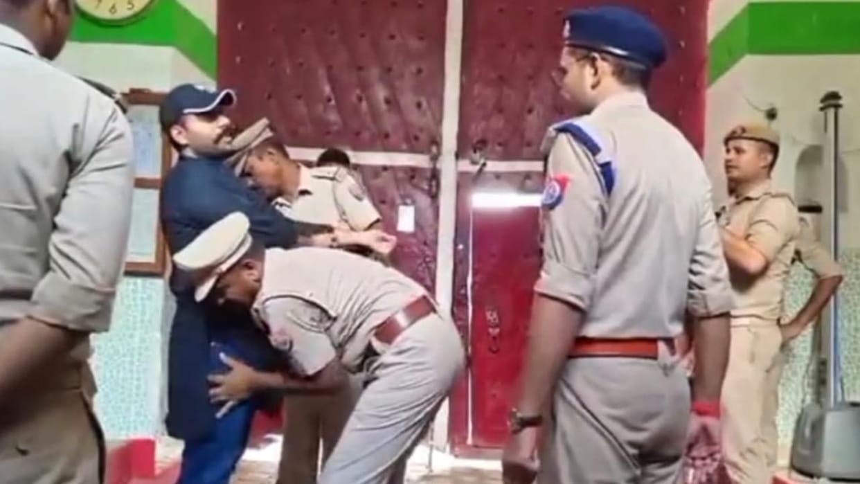 Jhansi: Security cordon was broken during Ali's jail transfer, explanation sought