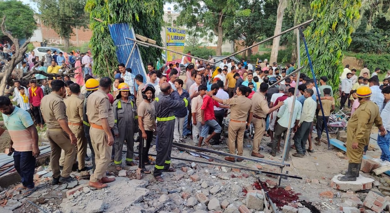 Farrukhabad Massive explosion at coaching centre houses shaken up to kilometre away two dead eight injured