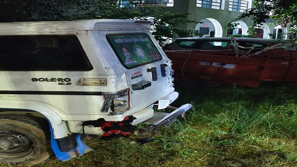 Uncontrolled Bolero rams into bike and auto seven injured