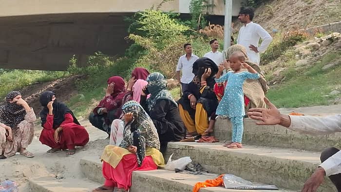 Kairana Tragedy: Father jumps into Yamuna with four children, leaves behind heartbreaking videos blaming wife