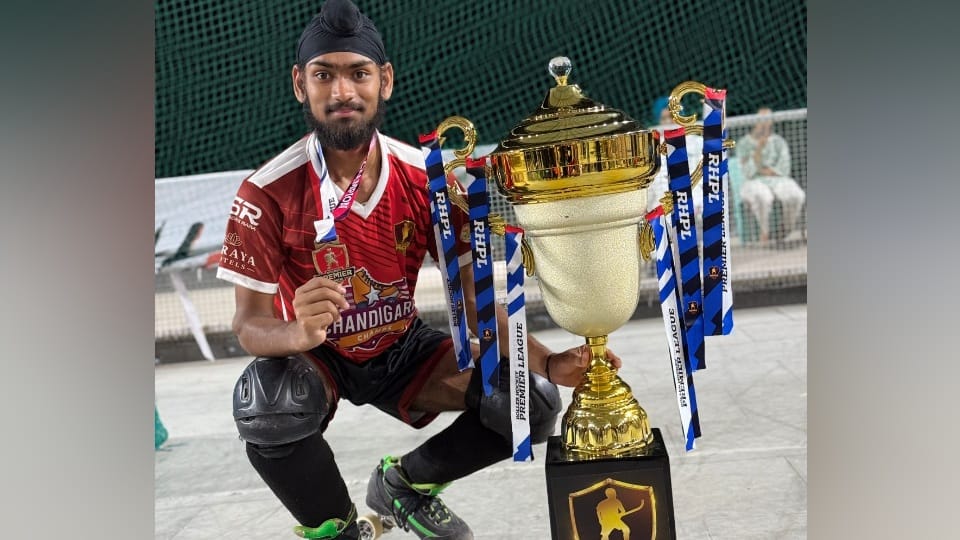 Jujhar Singh son of Chandigarh police inspector scored 33 goals in roller hockey tournament in Australia