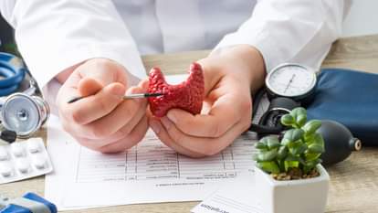 kgf actor harish rai death due to thyroid cancer know its symptoms and risk factors