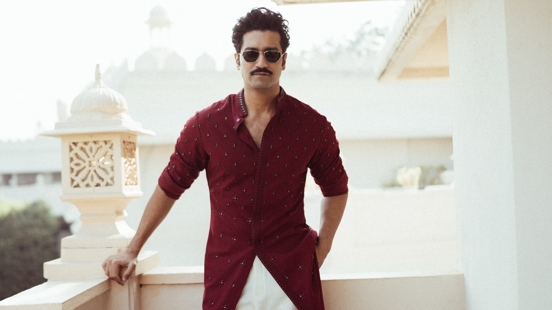 Diwali 2025 Outfit Ideas Stylish Indo Western Looks for Comfort and Elegance