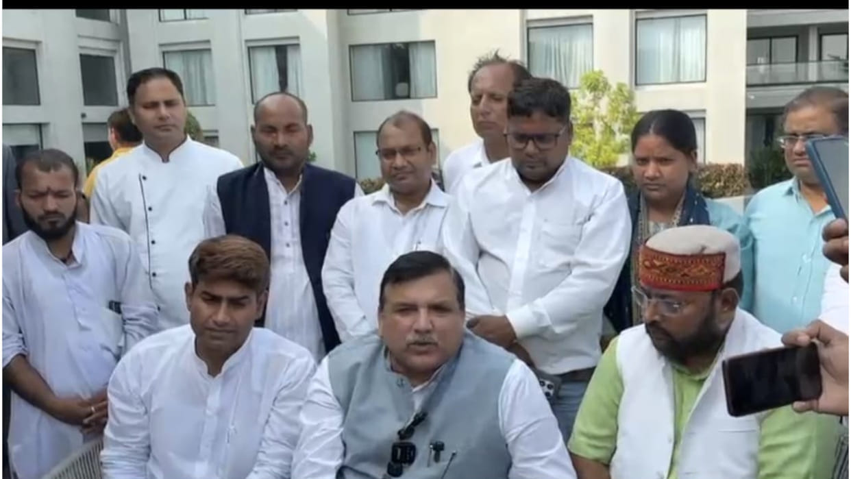 AAP Rajya Sabha MP Sanjay Singh held a press conference in Gorakhpur, blaming government for Bareilly uproar.
