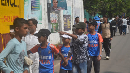 Kanpur: Green Park witnessed a cricketing frenzy, attracting over 20,000 spectators