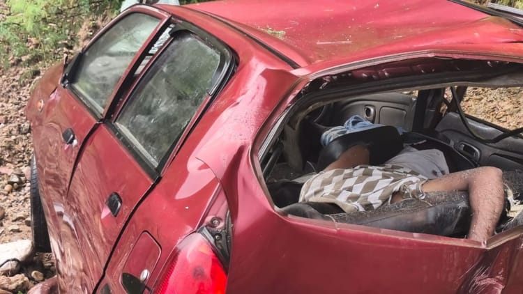 Kangra News: जसूर में गहरी खाई में गिरी गाड़ी, युवक की मौत, शनिवार रात को पेश आया हादसा