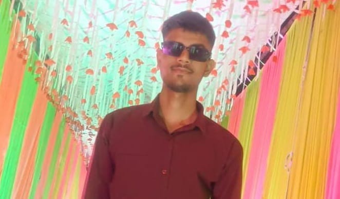 Kanpur Everyone leaves on some pretext Student commits suicide after writing this 193 missed calls on mobile