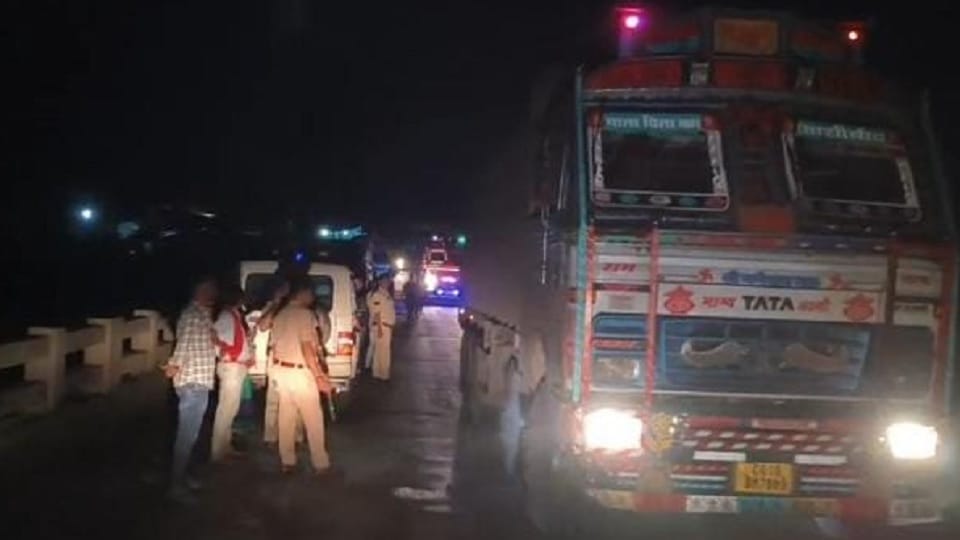 A young man died after being hit by a truck in Korba