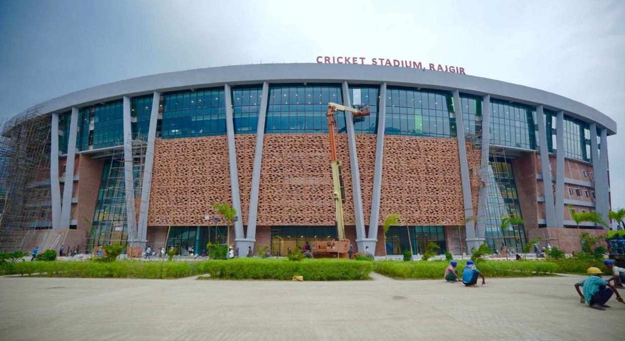 Chief Minister Nitish Kumar inaugurated the International Cricket Stadium with great pomp.