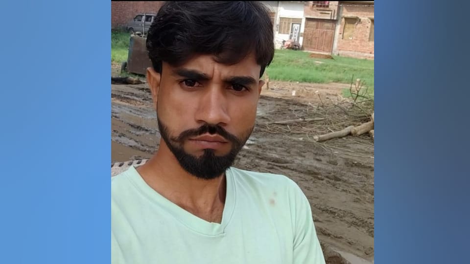 Salman dead body found with daughter after 46 hours bodies of three children still in Yamuna