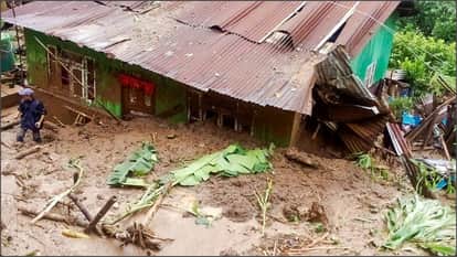 West Bengal: massive landslide in Darjeeling, bridge collapse many casualties