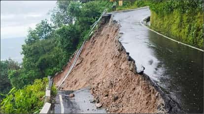 West Bengal: massive landslide in Darjeeling, bridge collapse many casualties